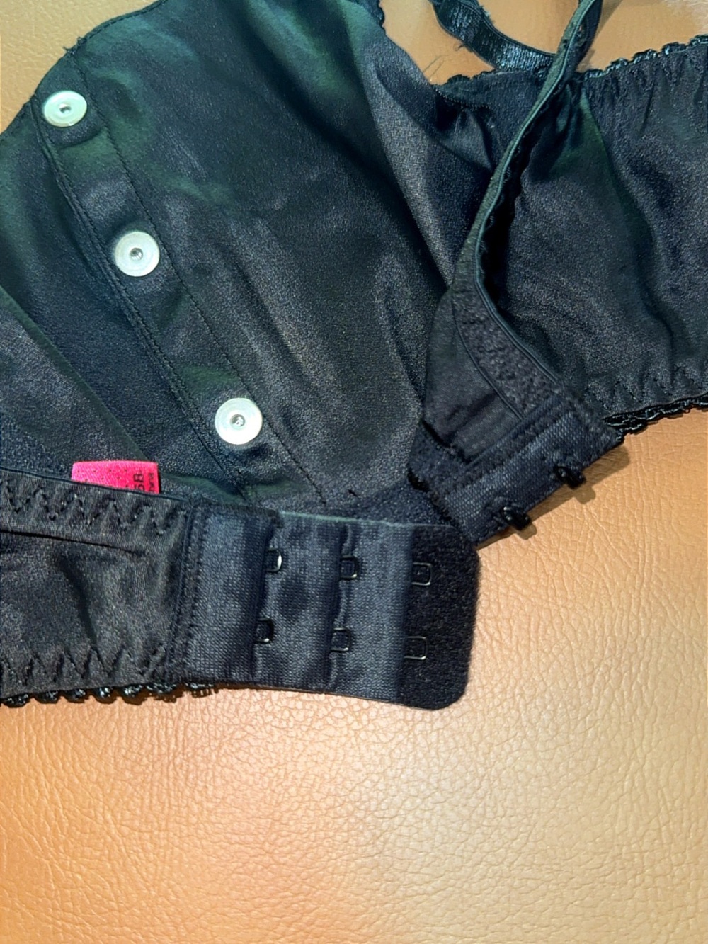 Like New Rare 2007 Victoria’s Secret Sexy Little Things Heart Snap Bra Black 36B - Picture 5 of 7